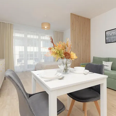 Modern Mokotow With Parking & Balcony By Renters דירה *