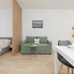 Modern Mokotow With Parking & Balcony By Renters * Warszawa